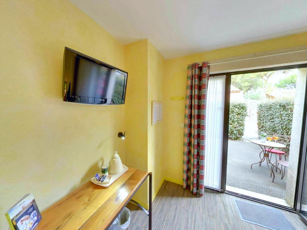 Hotel Du Mas Vinassan エクステリア 写真