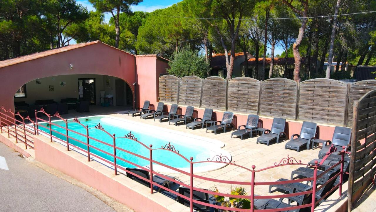Hotel Du Mas Vinassan エクステリア 写真