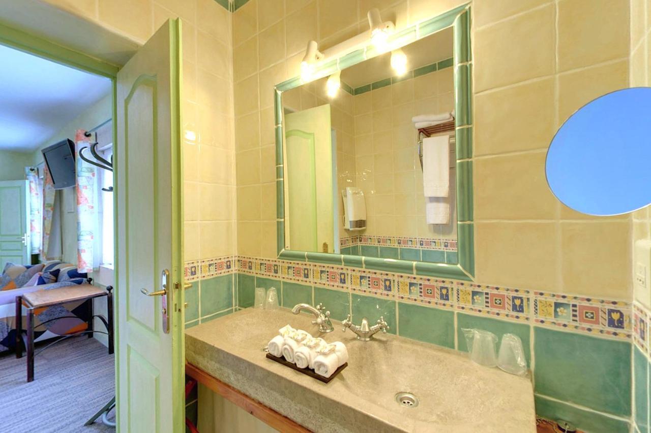 Hotel Du Mas Vinassan エクステリア 写真