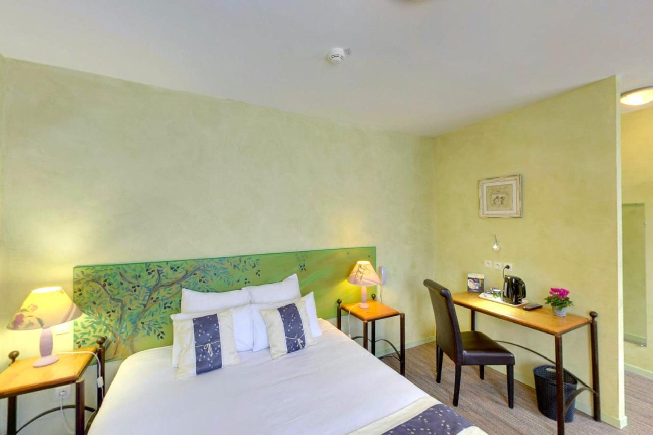 Hotel Du Mas Vinassan エクステリア 写真